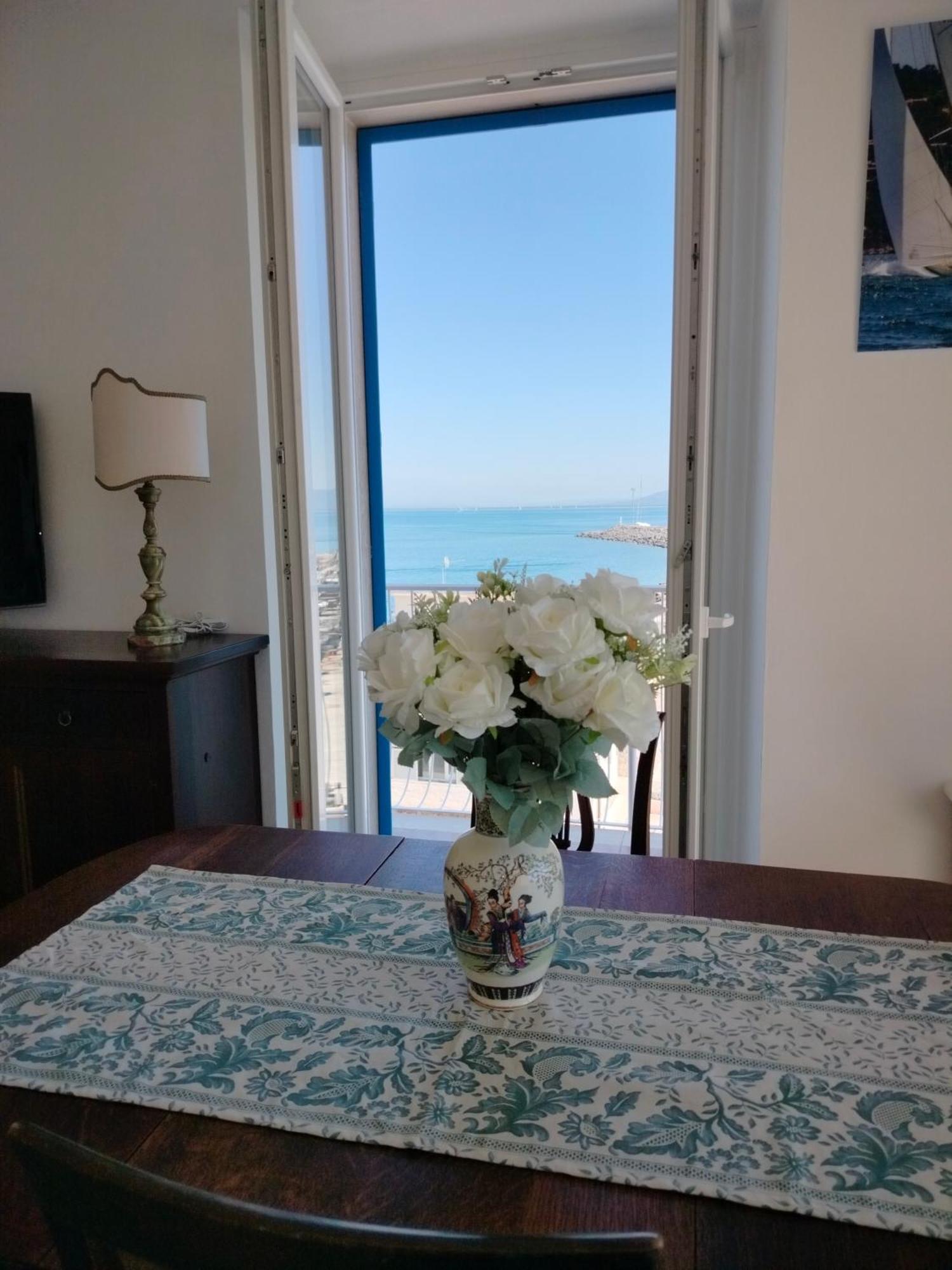 Casa La Marinella Sul Porto Apartment Porto Santo Stefano  Bagian luar foto