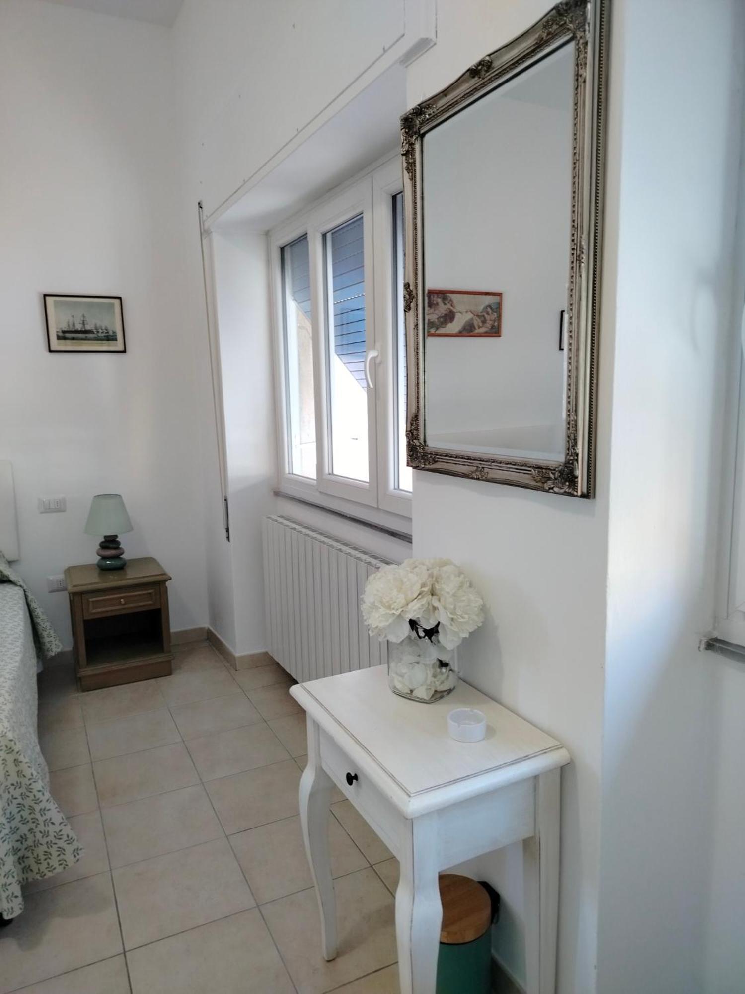 Casa La Marinella Sul Porto Apartment Porto Santo Stefano  Bagian luar foto