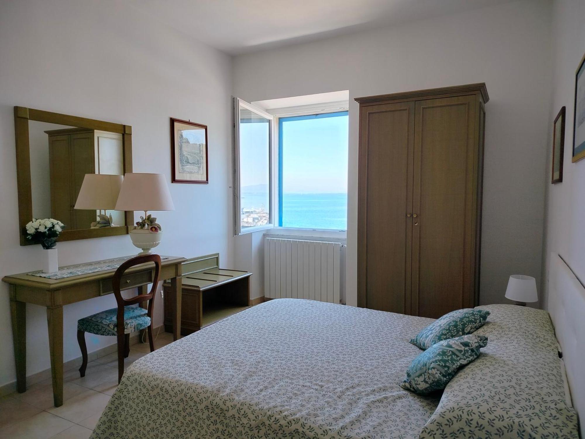 Casa La Marinella Sul Porto Apartment Porto Santo Stefano  Bagian luar foto
